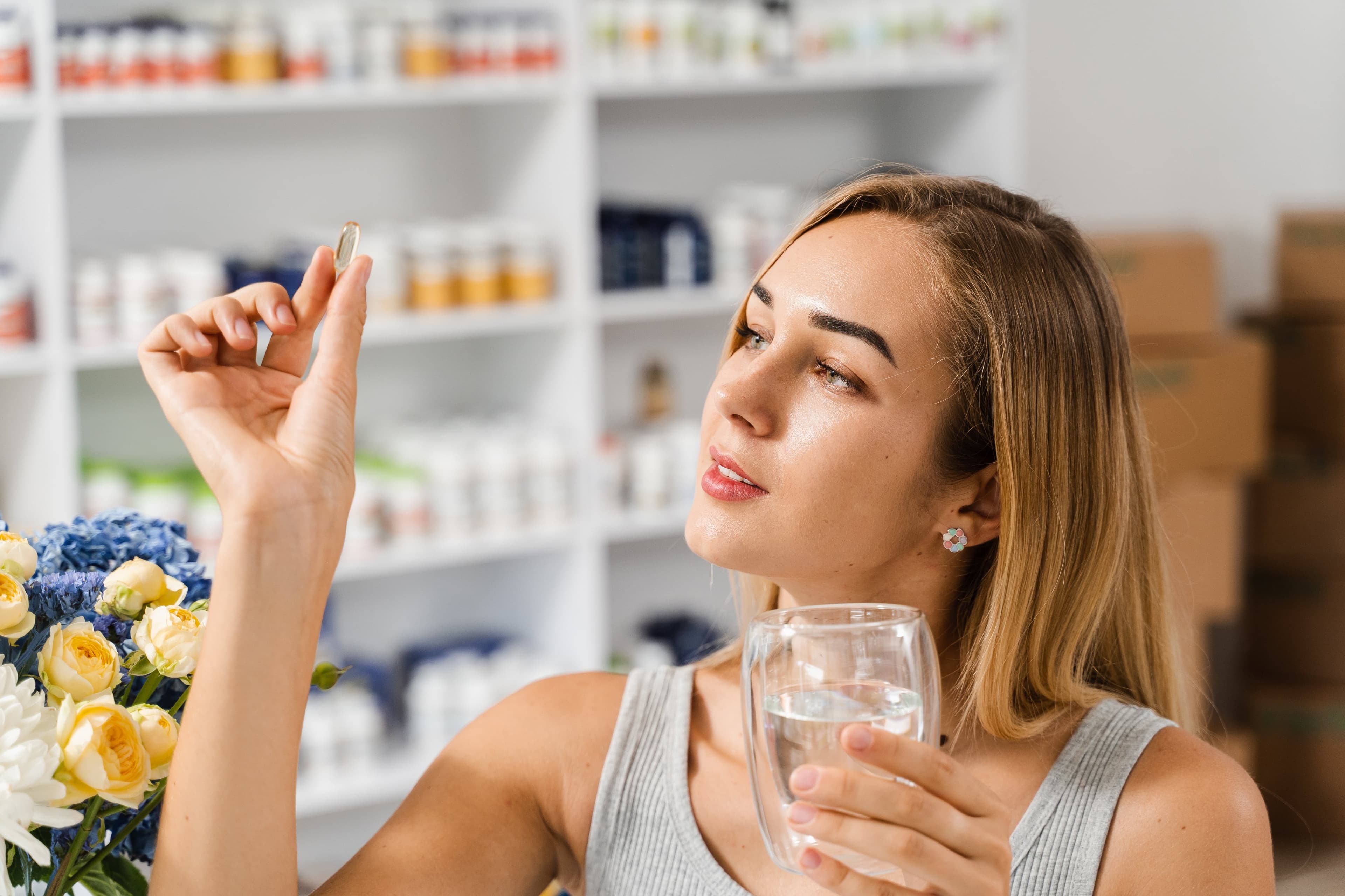 Mujer con suplemento